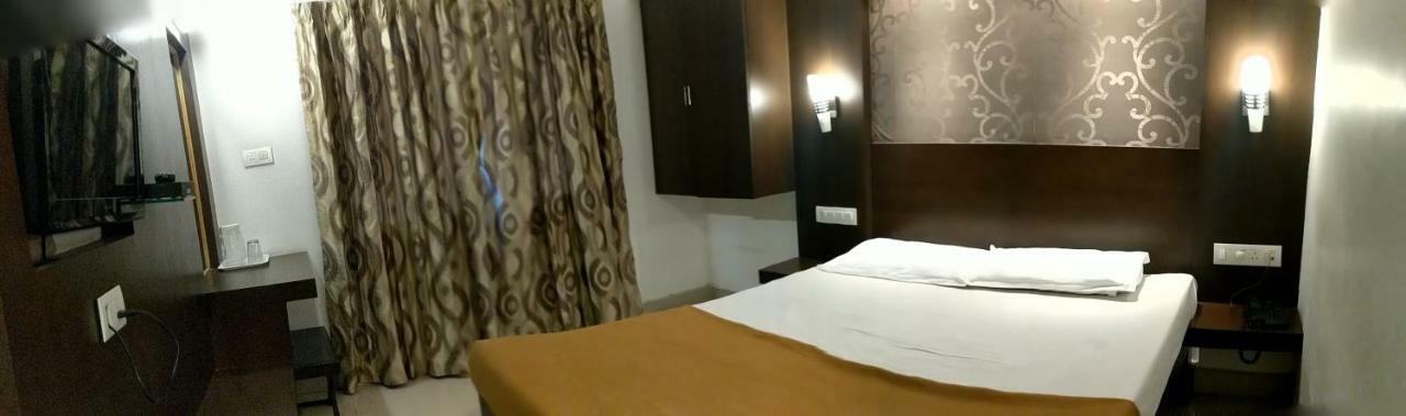 Aashraya Hotel Mysore Eksteriør billede
